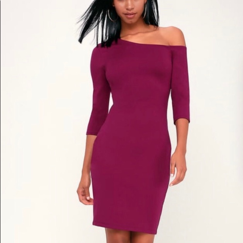 PRECIOUSTHINGMAGENTA ASYMMETRICAL OFF-THE-SHOULDER